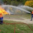 Kinder dürfen Spritzen - Jugend Feuerwehr 01